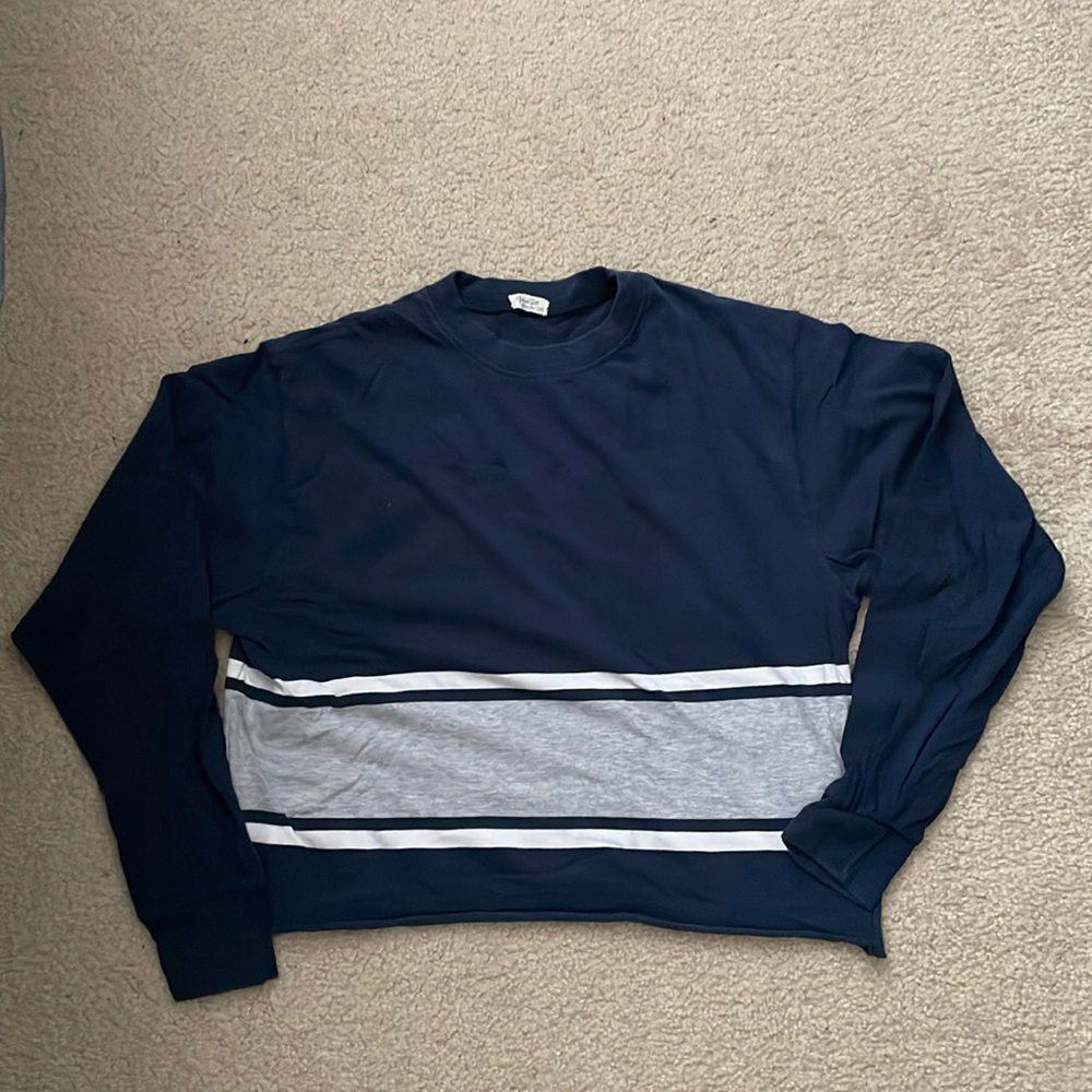 Brandy Melville cropped long sleeve